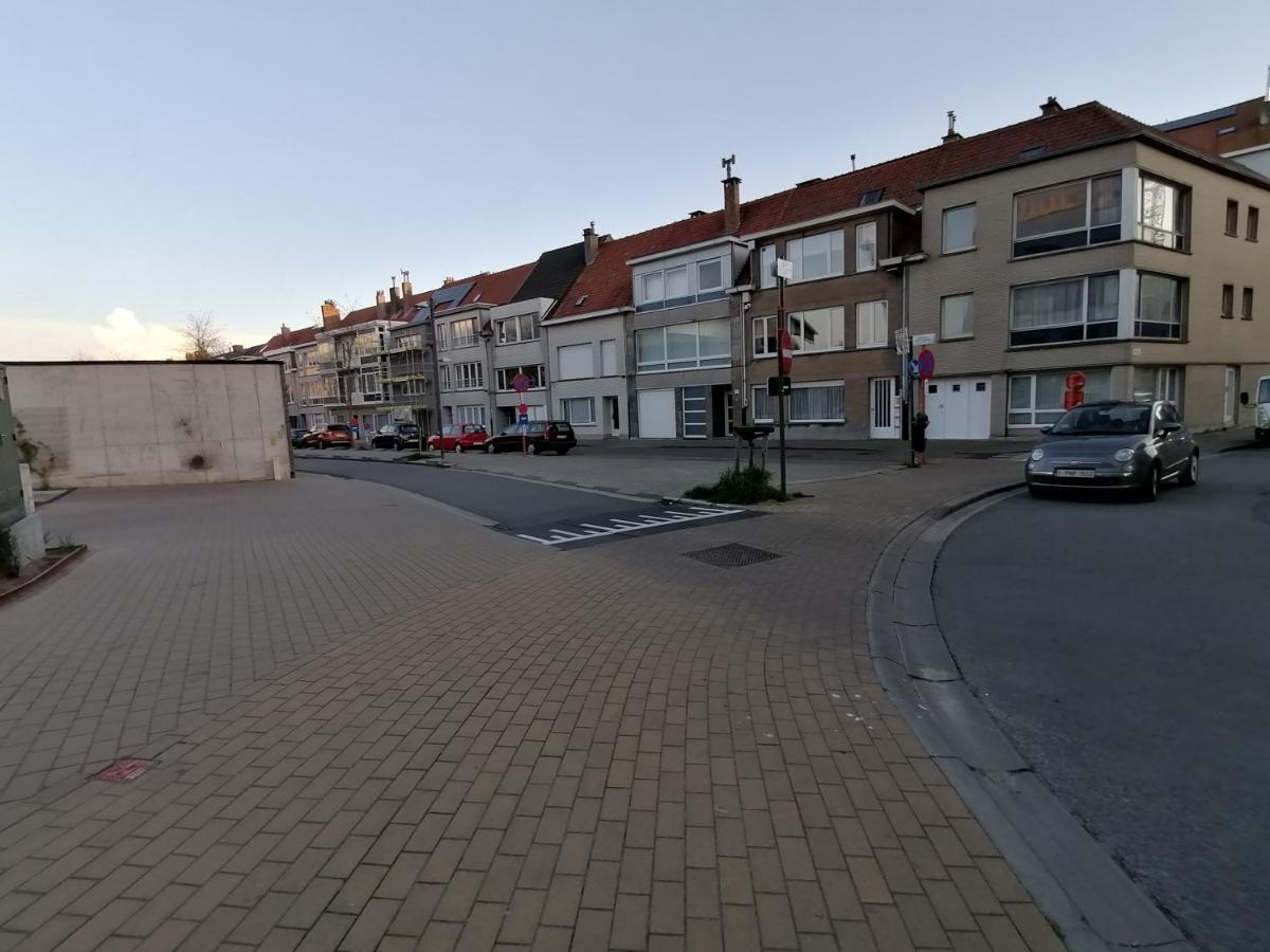 Bartine - Modern And Spacious Flat Near The Sea, Free Parking Space Ostenda Zewnętrze zdjęcie