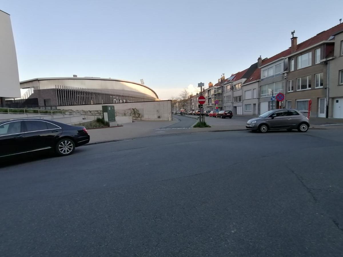 Bartine - Modern And Spacious Flat Near The Sea, Free Parking Space Ostenda Zewnętrze zdjęcie