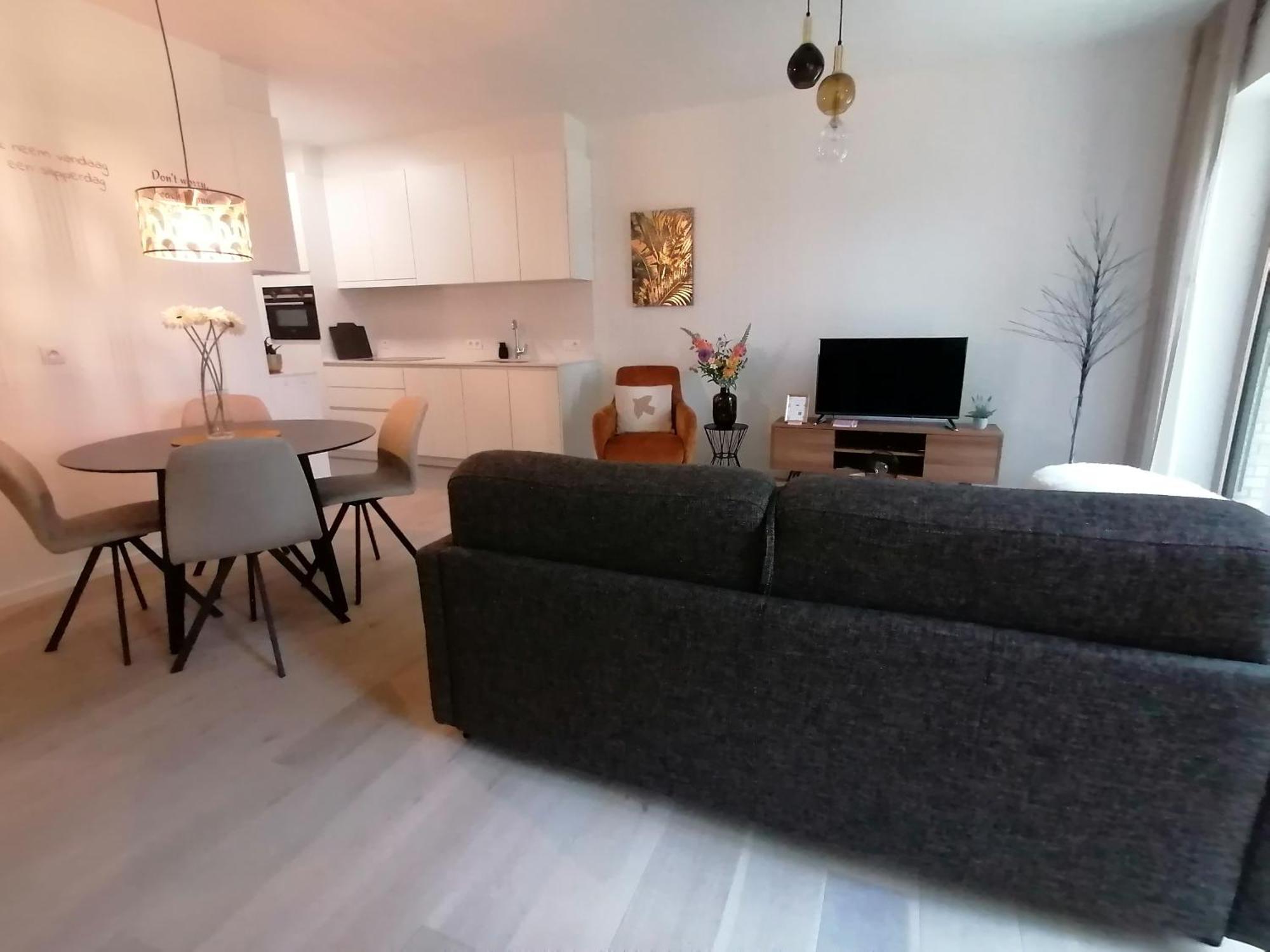 Bartine - Modern And Spacious Flat Near The Sea, Free Parking Space Ostenda Zewnętrze zdjęcie